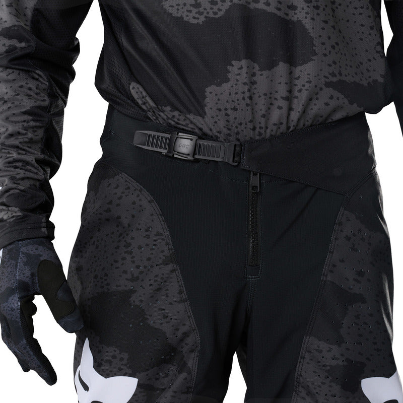 SPODNIE MOTOCYKLOWE FOX 180 BNKR BLACK CAMO