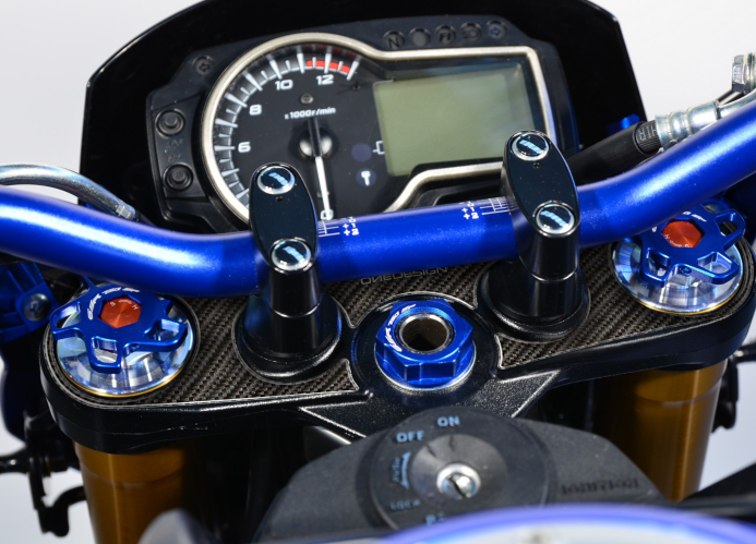 ONEDESIGN Naklejka na półkę kierownicy GSR 750 2011-2016