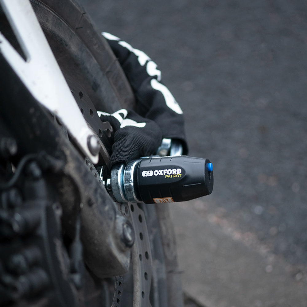 OXFORD PROMOCJA ŁAŃCUCH DO MOTOCYKLA CHAIN LOCK DŁUGOSC 1.2 METRA Z ZAPIĘCIEM PATRIOT (TRZPIEŃ - 14 MM) ŚREDNICA OCZKA 12 MM – zdjęcie 2