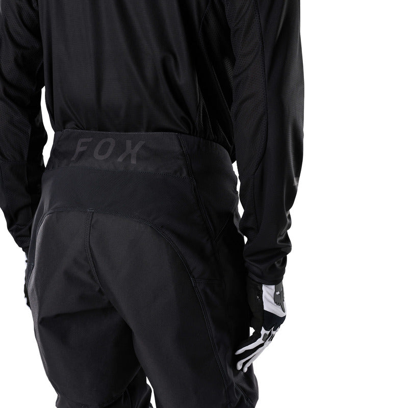SPODNIE MOTOCYKLOWE FOX 180 BLACKOUT BLACK – zdjęcie 6