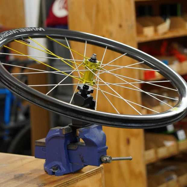 REMCO TOOLS REMCO Profesjonalny uchwyt koła do serwisu rowerowego