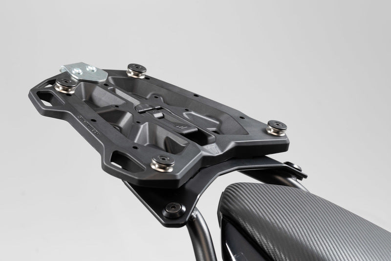 PŁYTA MONTAŻOWA SW-MOTECH DO STREET-RACK POD KUFER CENTRALNY TRAX ADAPTER PLATE