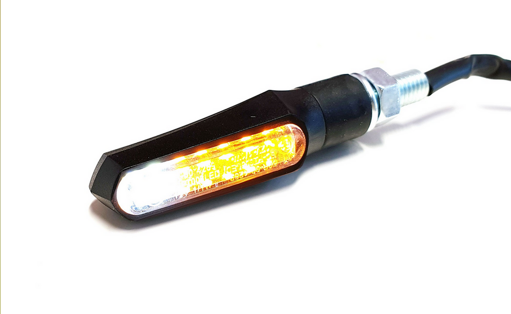 KIERUNKOWSKAZY PUIG CURVE (LED PRZEDNIE - Z POZYCJĄ)