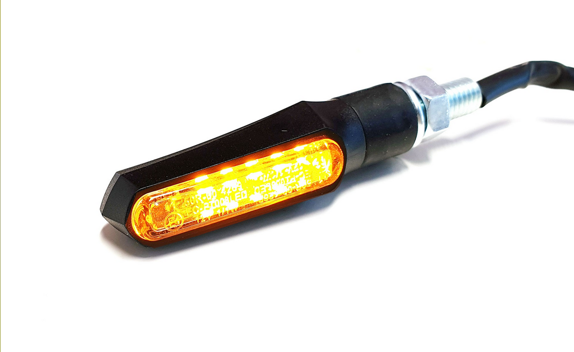 KIERUNKOWSKAZY PUIG CURVE (LED PRZEDNIE - Z POZYCJĄ)