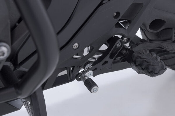 DŹWIGNIA ZMIANY BIEGÓW SW-MOTECH BMW R 1300 GS (23-) BLACK SILVER