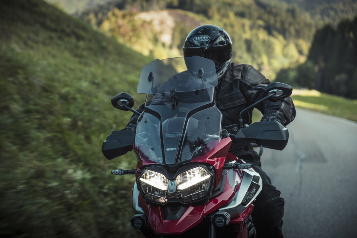 Szyba motocyklowa MRA TRIUMPH TIGER 1200 /XC /XR V201 , V301 2016-2021, forma VXCM, przyciemniana