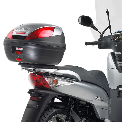 GIVI STELAŻ KUFRA CENTRALNEGO MONOLOCK (BEZ PŁYTY) - HONDA SH 125I-150I (05 > 08)