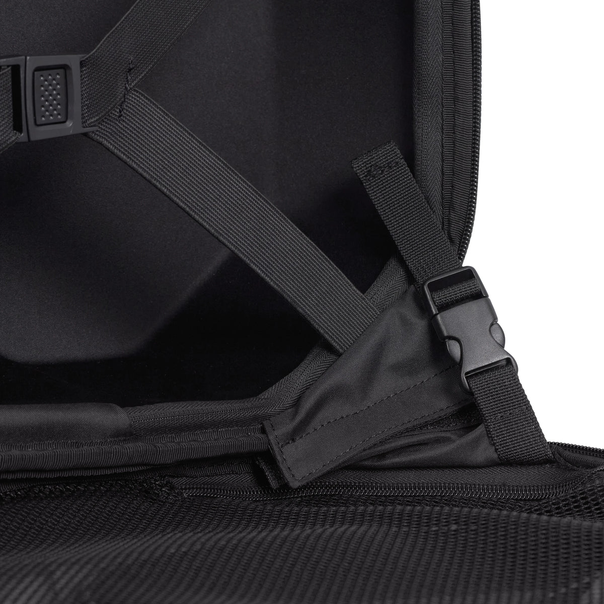 SAKWA BOCZNA SHAD 30L PÓŁSZTYWNE