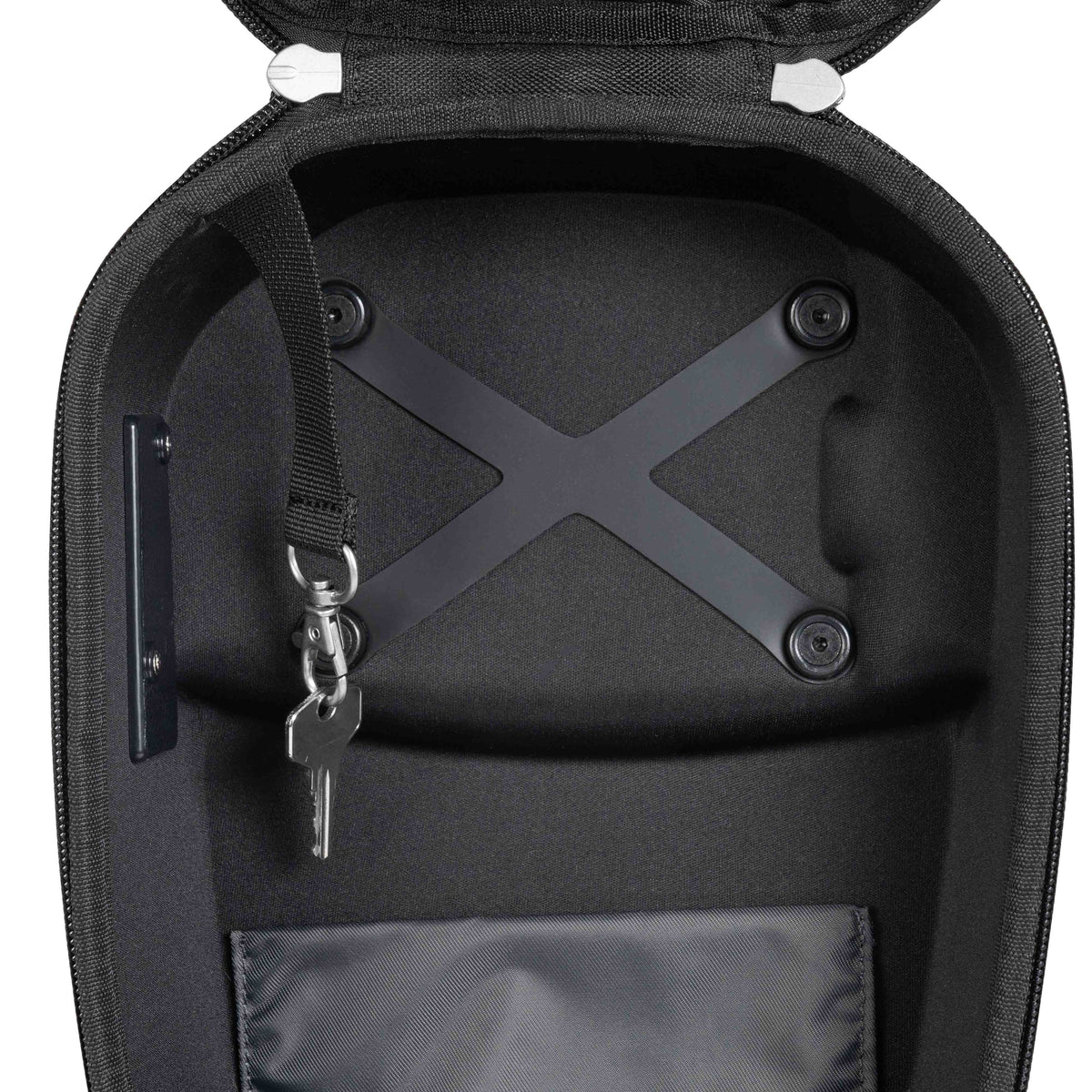 TORBA NA ZBIORNIK SHAD E09CL PRO Z BLK. I ZMK.