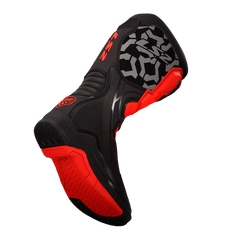 MAN BLACK RED 39