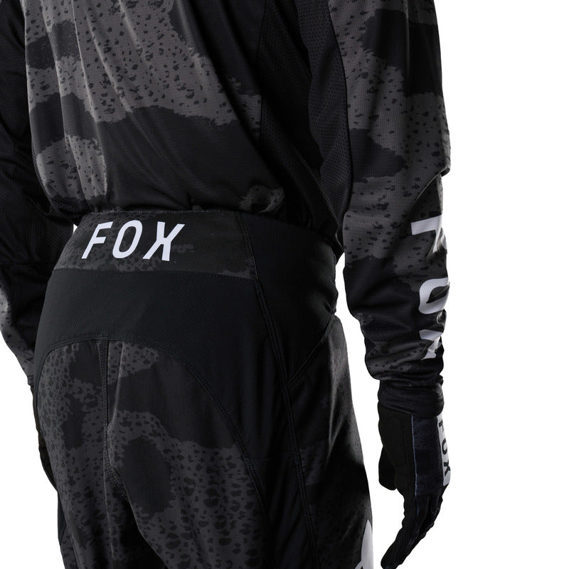 SPODNIE MOTOCYKLOWE FOX 180 BNKR BLACK CAMO
