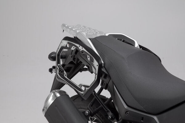 ZESTAW KUFRÓW BOCZNYCH SW-MOTECH DUSC 33/33L SUZUKI DL 650 (16-) BLACK