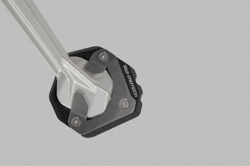 NAKŁADKA NÓŻKI BOCZNEJ SW-MOTECH YAMAHA TENERE 700 (19-) BLACK SILVER